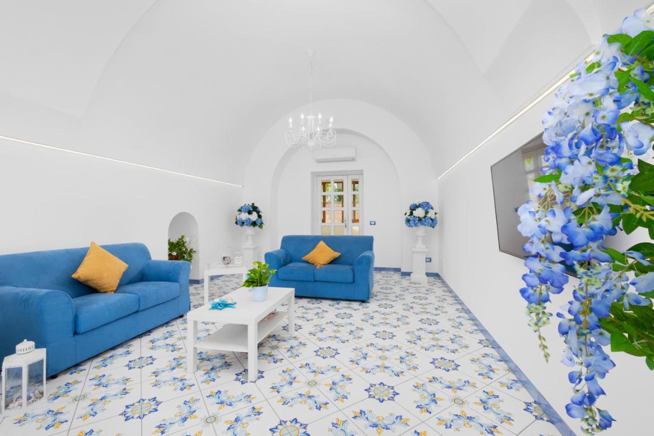 Villa Vittoria Сант'Анджелло Экстерьер фото